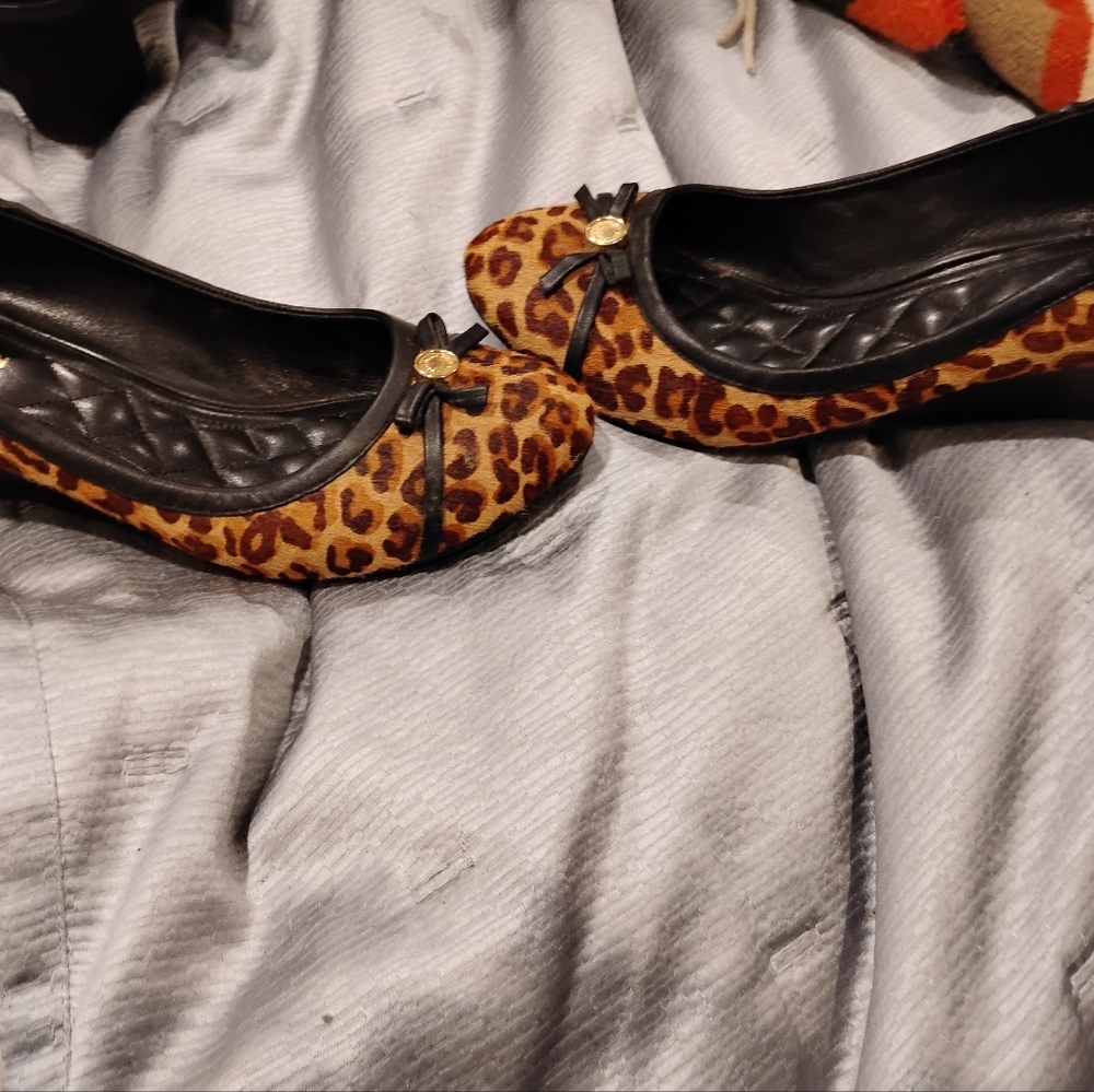 Cole Haan size 7 leopard print loafers in great shape also black base color - Picture 2 of 4